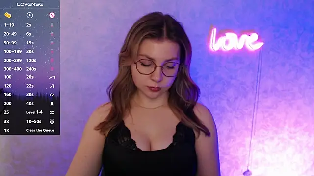 Snapshot of Leah_Reed chatting on February 2025 09:31:01 AM Leah Reed online show from February 2025 09:31:01 AM