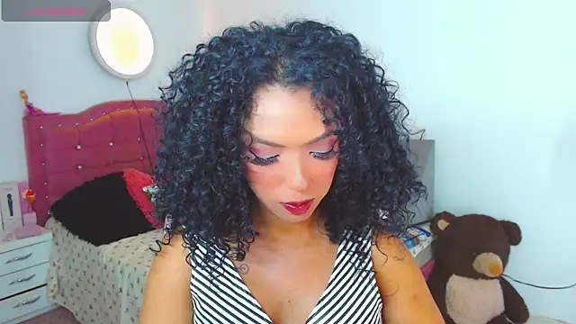 Tanedra collings online show from May 2026 02:06:01 AM