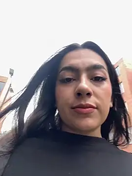 Nicollemays online show from March 2026 02:10:02 PM