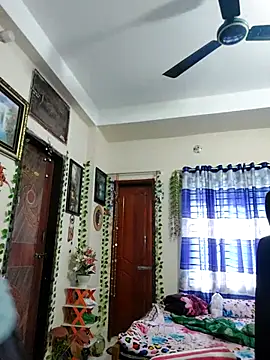 Snapshot of Suvosri chatting on March 2025 12:44:02 PM Suvosri online show from March 2025 12:44:02 PM