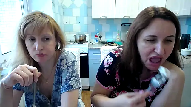 DonnaMagdalena online show from January 2025 11:04:02 AM