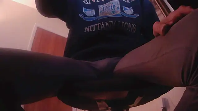 hottottrot691 online show from November 2025 09:38:02 PM