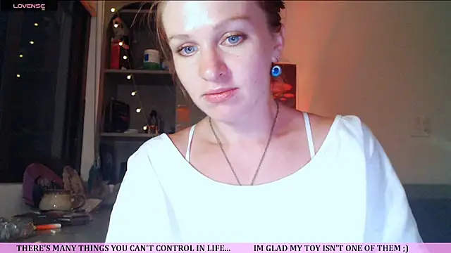 Cassie Wild online show from July 2026 01:28:02 PM