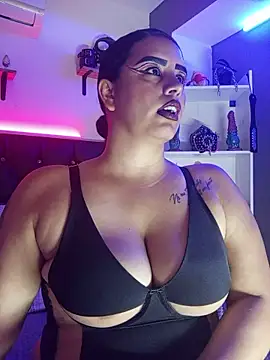 Snapshot of MariaGaitan chatting on April 2026 05:10:02 PM MariaGaitan online show from April 2026 05:10:02 PM