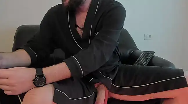 KingMalcom online show from December 2024 01:45:02 PM