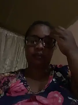 Snapshot of ZOQULUx chatting on December 2024 08:12:02 PM ZOQULUx online show from December 2024 08:12:02 PM