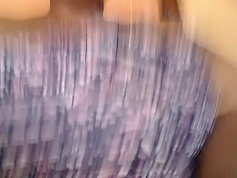 Snapshot of ZOQULUx chatting on October 2025 08:48:02 AM ZOQULUx online show from October 2025 08:48:02 AM