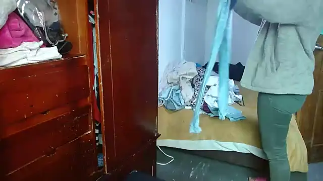 Snapshot of clarisse69 chatting on September 2025 09:58:01 PM clarisse69 online show from September 2025 09:58:01 PM