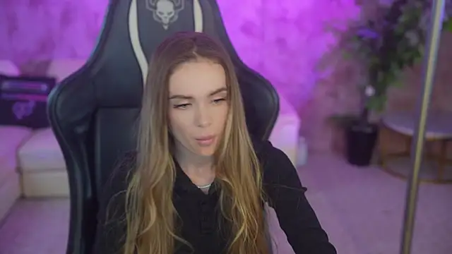 Snapshot of Anabelka054 chatting on December 2025 11:36:02 AM Anabelka054 online show from December 2025 11:36:02 AM