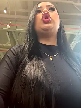 Snapshot of Luisa_Fernandaa chatting on October 2025 09:24:01 PM Luisa Fernandaa online show from October 2025 09:24:01 PM