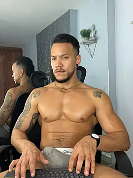 ARON TAYLER01 online show from February 2025 03:39:01 PM