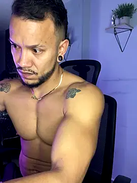 ARON TAYLER01 online show from September 2025 10:31:01 AM