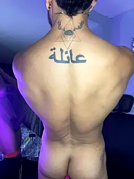 ARON TAYLER01 online show from October 2025 10:38:02 AM