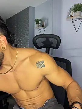 ARON TAYLER01 online show from November 2025 10:23:01 AM