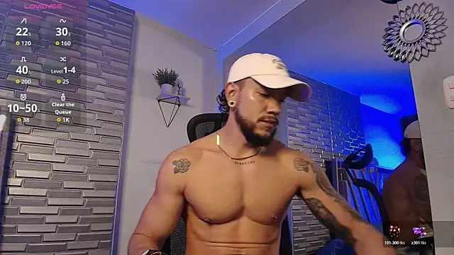 ARON TAYLER01 online show from July 2026 10:21:02 AM