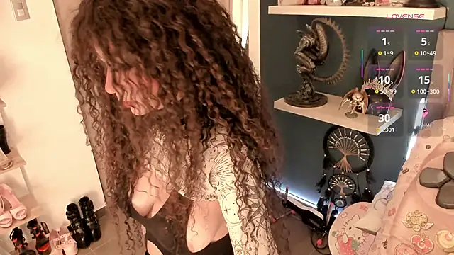 Orianna reed  online show from November 2025 11:25:01 PM