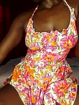 NicRaisaa online show from September 2025 04:38:01 AM