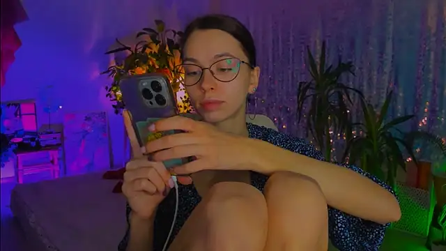 poli   online show from November 2025 05:49:01 PM