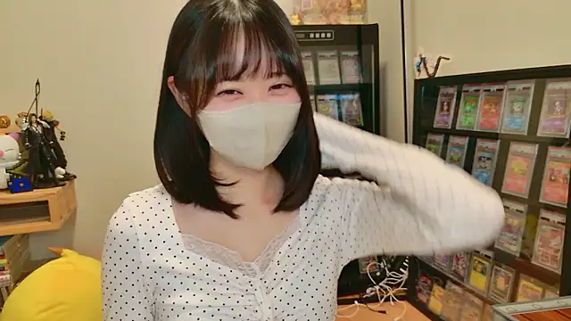 Snapshot of HIKARI_x0 chatting on December 2025 02:11:01 PM HIKARI x0 online show from December 2025 02:11:01 PM