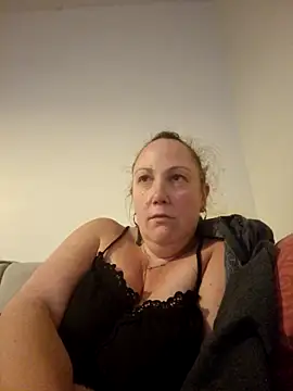 Wisie Cutie online show from March 2025 10:38:01 PM