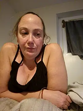 Wisie Cutie online show from November 2025 11:16:02 PM