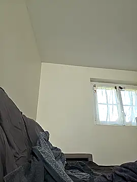 Wisie Cutie online show from March 2026 01:17:01 PM