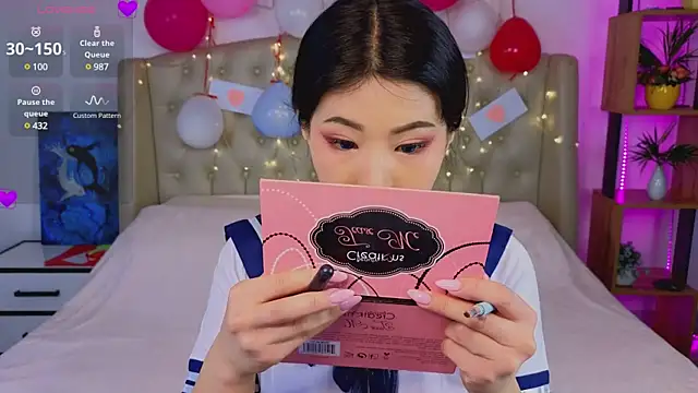 Wendy  Hills online show from February 2025 12:33:01 PM