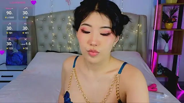 Wendy  Hills online show from March 2025 03:42:02 PM