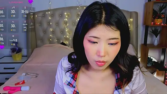 Wendy  Hills online show from March 2025 03:40:01 PM