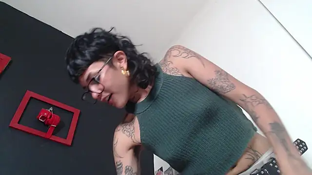 Snapshot of trinitty chatting on February 2025 02:16:01 PM trinitty online show from February 2025 02:16:01 PM