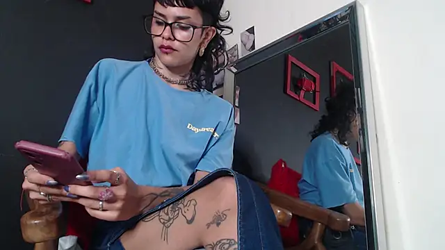 Snapshot of trinitty chatting on February 2025 08:42:01 PM trinitty online show from February 2025 08:42:01 PM