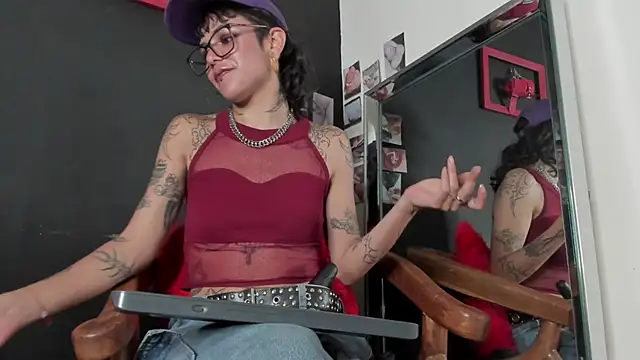 Snapshot of trinitty chatting on March 2025 05:13:02 PM trinitty online show from March 2025 05:13:02 PM