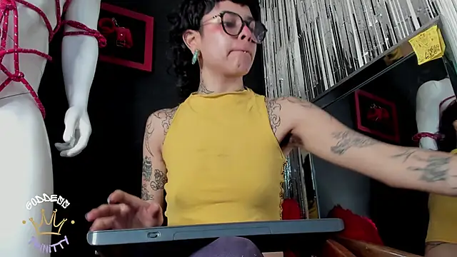 Snapshot of trinitty chatting on September 2025 01:44:02 PM trinitty online show from September 2025 01:44:02 PM