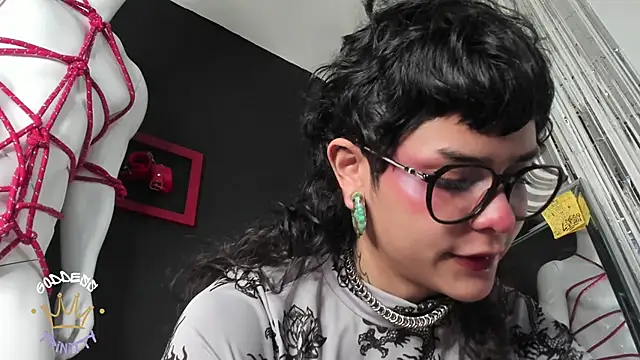 Snapshot of trinitty chatting on September 2025 01:25:02 PM trinitty online show from September 2025 01:25:02 PM