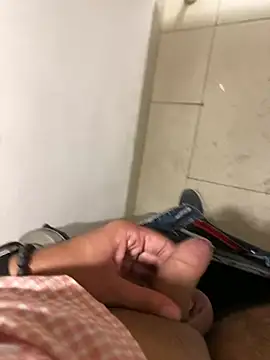 Snapshot of par_0111 chatting on February 2026 08:22:01 AM par 0111 online show from February 2026 08:22:01 AM