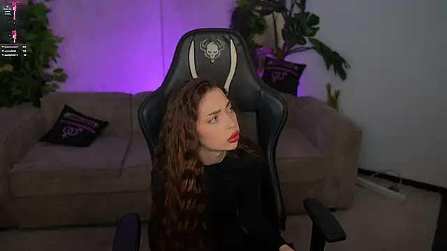 Snapshot of Kate054 chatting on November 2025 03:12:02 PM Kate054 online show from November 2025 03:12:02 PM