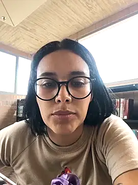 Annya-sweet online show from April 2026 06:41:01 PM