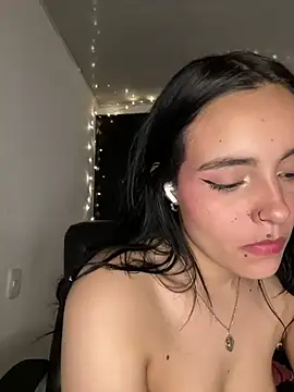 salome polaniiee online show from February 2025 05:05:02 AM