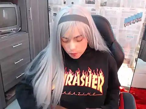 i am nina  online show from November 2025 05:35:02 PM