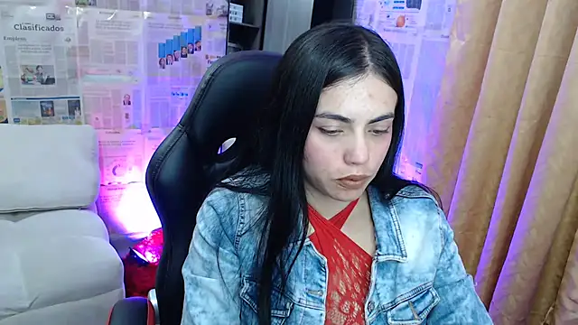 i am nina  online show from November 2025 11:48:02 PM