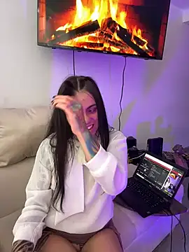 i am nina  online show from November 2025 09:36:01 PM