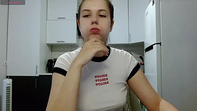 SayMeow  online show from June 2026 04:46:01 AM