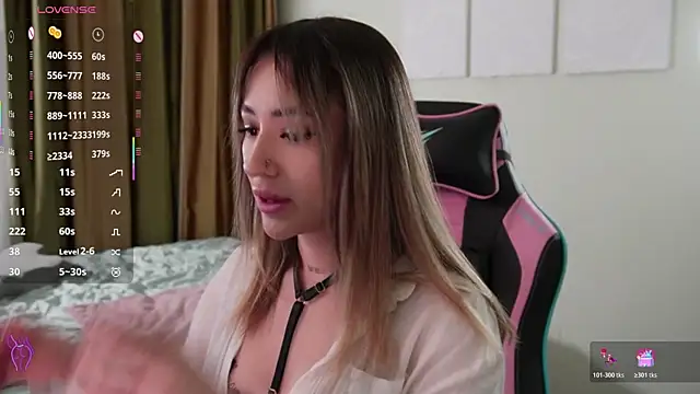 Fiona-Love online show from November 2025 03:23:02 PM