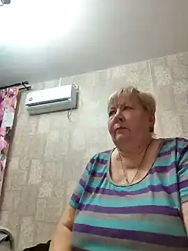 EffectFiona online show from February 2025 01:11:02 PM