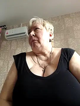 EffectFiona online show from February 2025 10:50:02 AM