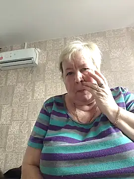 EffectFiona online show from March 2025 11:47:02 AM