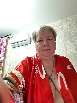 Snapshot of EffectFiona chatting on December 2025 10:48:01 PM EffectFiona online show from December 2025 10:48:01 PM