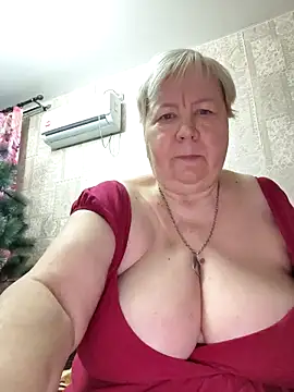 Snapshot of EffectFiona chatting on December 2025 01:21:02 AM EffectFiona online show from December 2025 01:21:02 AM