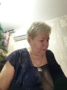 Snapshot of EffectFiona chatting on December 2025 10:39:01 PM EffectFiona online show from December 2025 10:39:01 PM