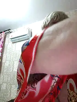 Snapshot of EffectFiona chatting on January 2026 10:47:02 PM EffectFiona online show from January 2026 10:47:02 PM